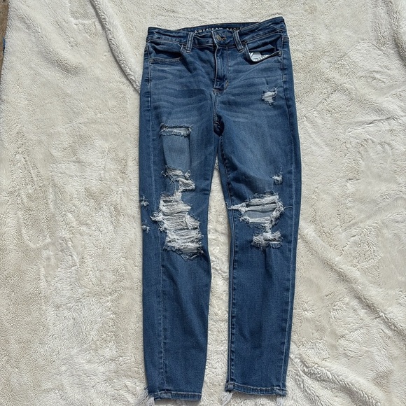 American Eagle Next Level Stretch Distressed Jeans – Size 4 Extra Short | - Picture 9 of 9